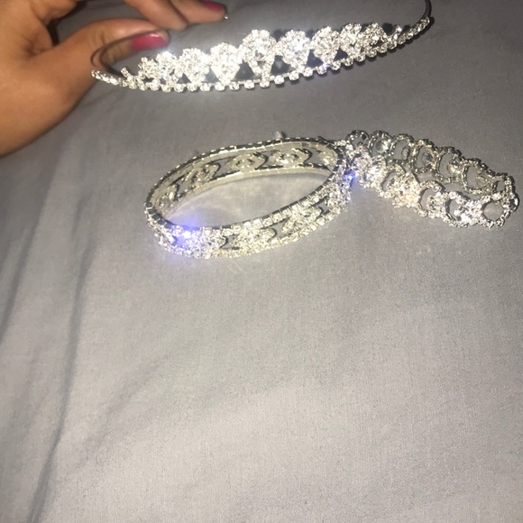 Claire's Jewelry Tiara With Matching Bracelets Poshmark